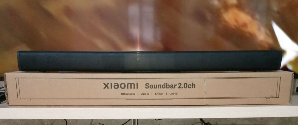 Колонка , для телевизора и также для телефона слушать.