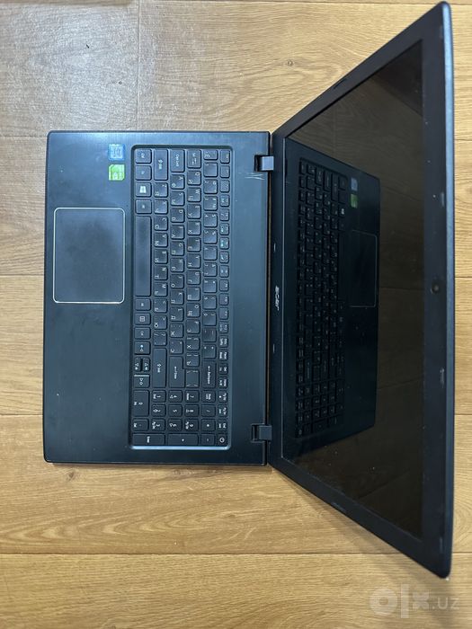 Acer Aspire E5-575G / Core i5 / 8 GB / GeForce 940MX / 1 TB