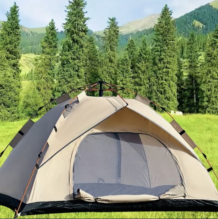Палатка с автоматичен механизъм на сглобяване предназначена до 4 души