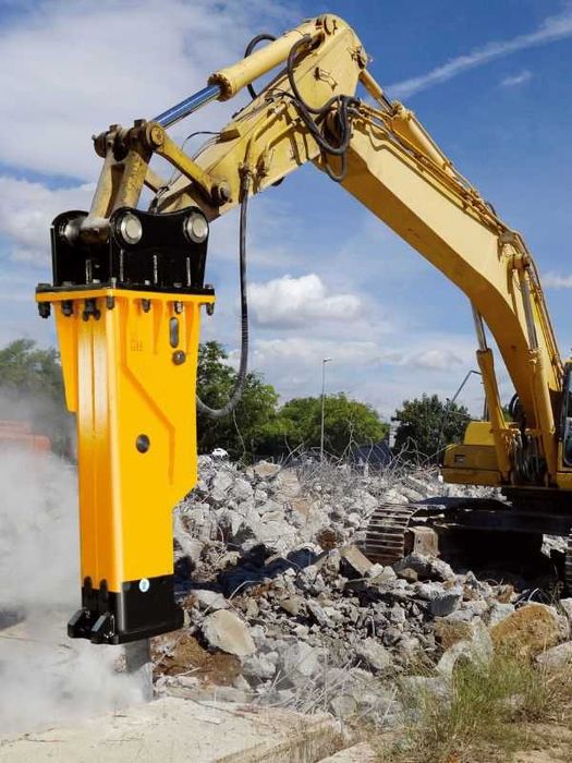 Хидравлични чукове под наем от Рентекс