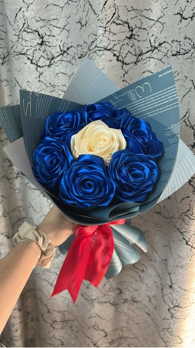 Trandafiri din satin