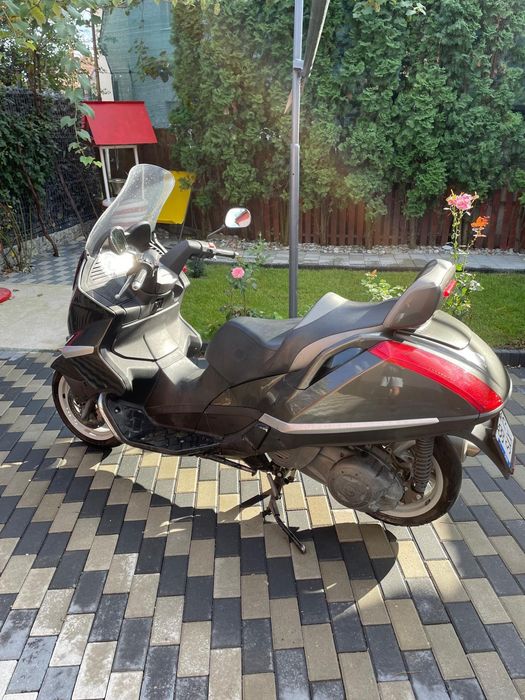 Vând scuter Aprillia Atlantic de 500cc