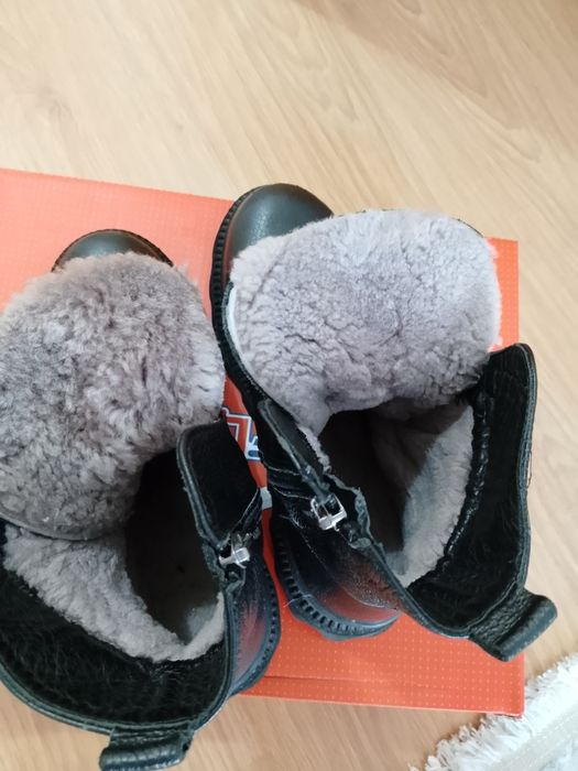 Продам зимнюю обувь Tiflani