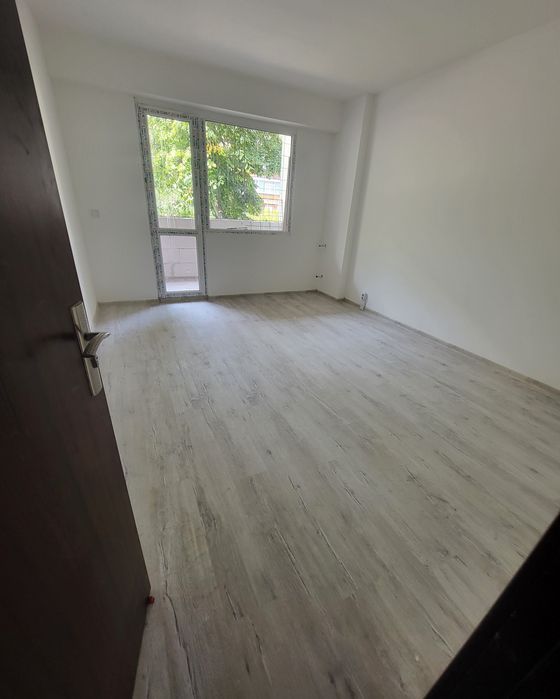 Продава се Тристаен апартамент в Разград, Лудогорие - 84 кв.м за 1124 €/кв.м - Снимка #1