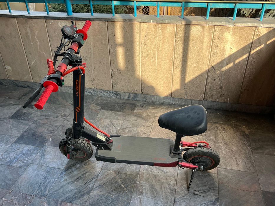 Электро самокат KUGO M4