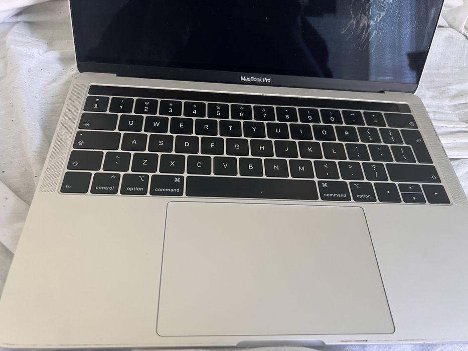 MacBook Pro 13” 2018 i7
