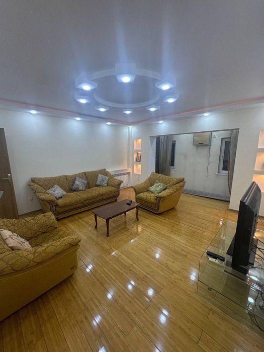 Продается 3в2/7/9  Дархан , Хамида Алимжана,75 кв  квартира