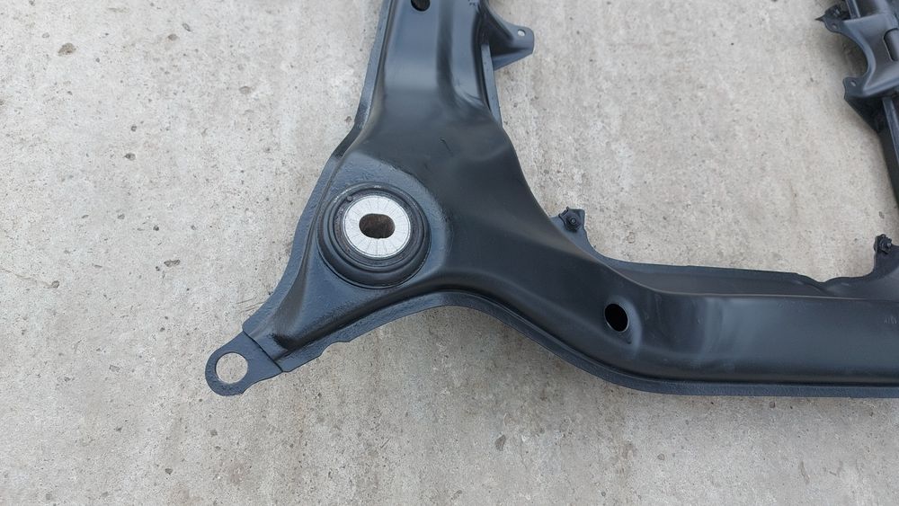 Jug motor VW PASSAT B5 B5.5 model 1997-2005 cutie manuala 6 trepte