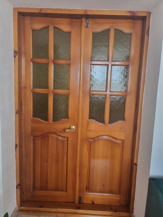 Продам двери межкомнатные