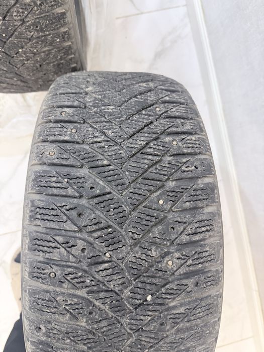 Шины шипованные 225/45 r 17