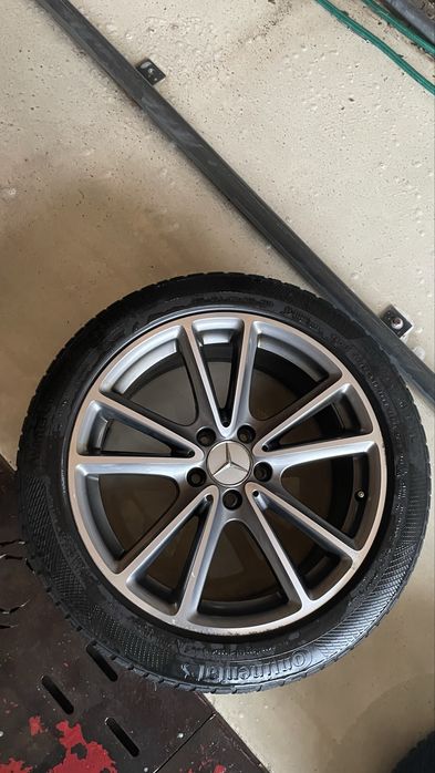 Оригинални джанти 18’ със зимни гуми за Мерцедес
