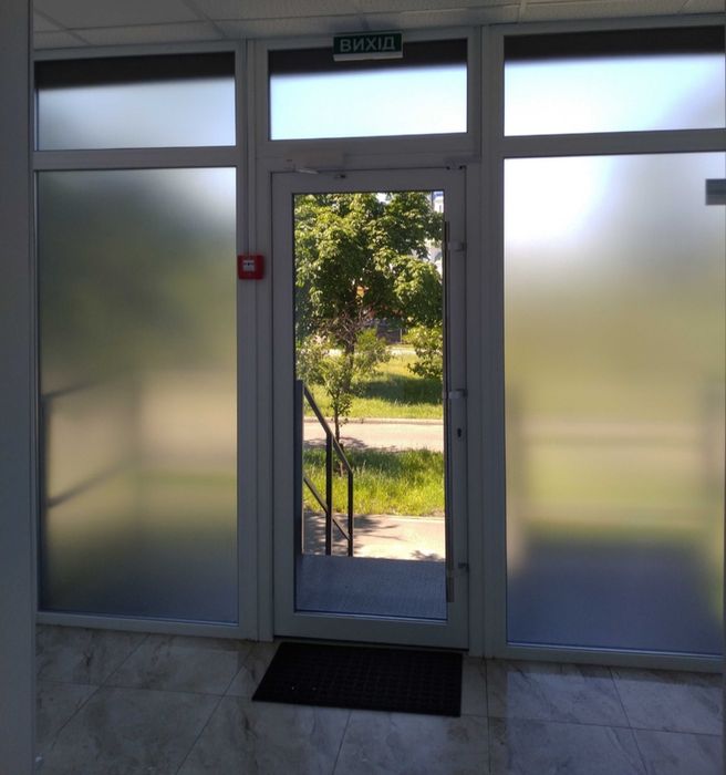 Тонировка окон и витражей