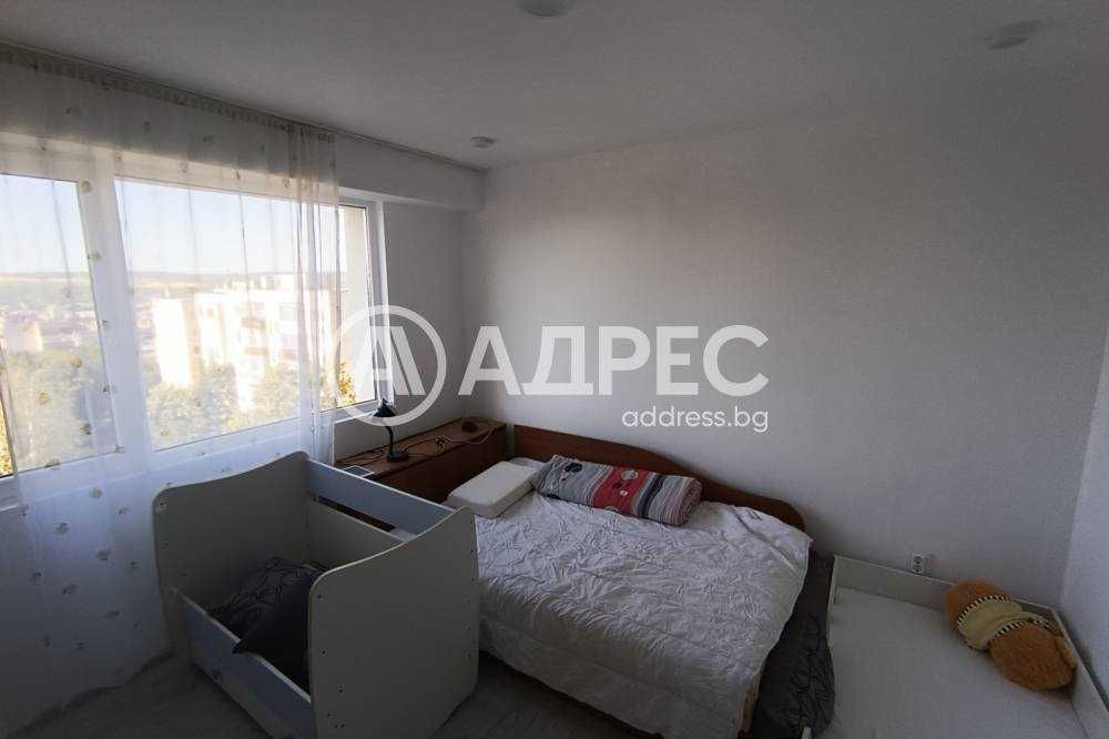 Продава се Двустаен апартамент в Разград, Орел - 63 кв.м за 972 €/кв.м - Снимка #2