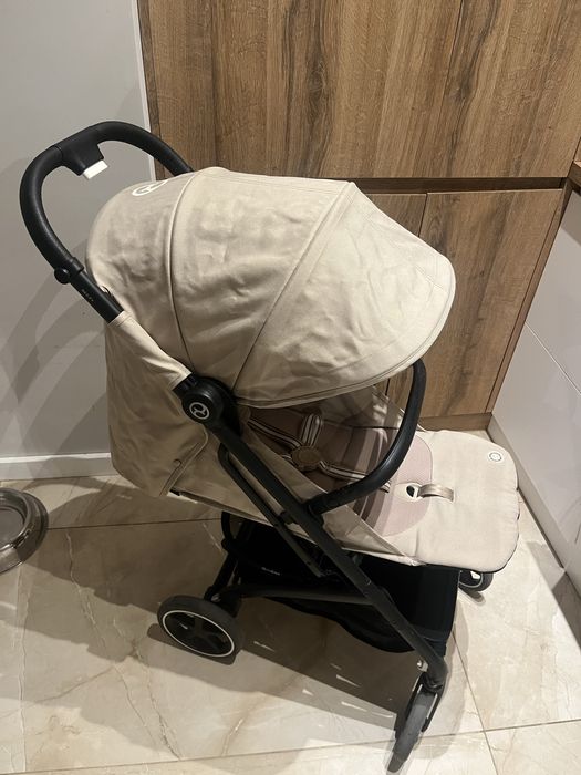 Количка Cybex Beezy