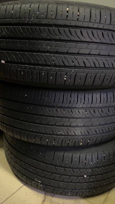 Продам резину 225/55/18 летние