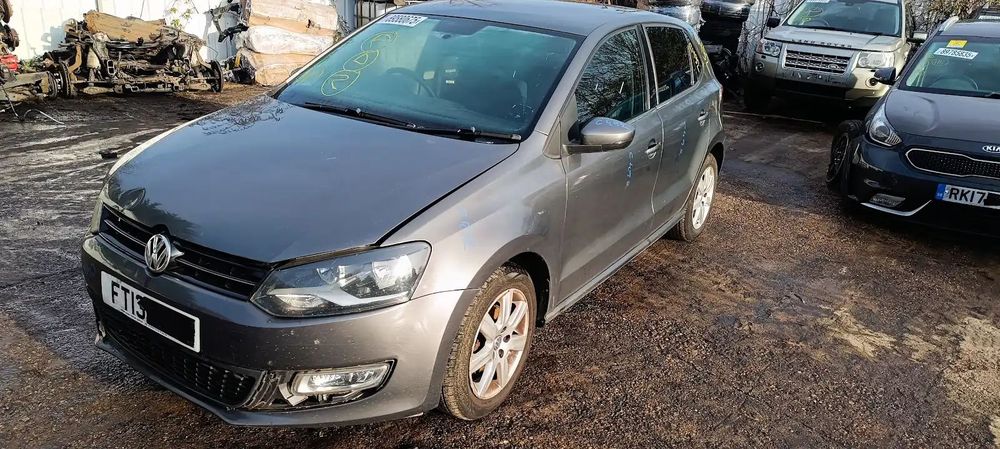 Dezmembrari / Dezmembrez Volkswagen Polo (6R) 1.2 Benz CGPB cutie viteze manuala cod culoare LD7R