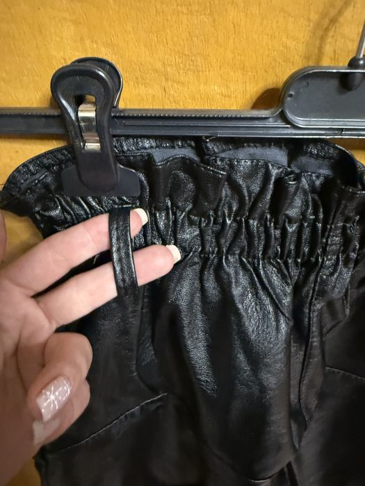 Рокли и кожена пола