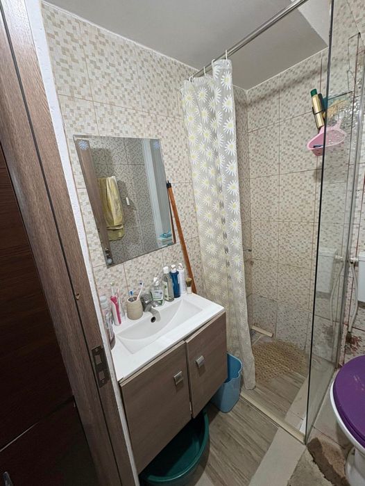 Garsonieră de vânzare