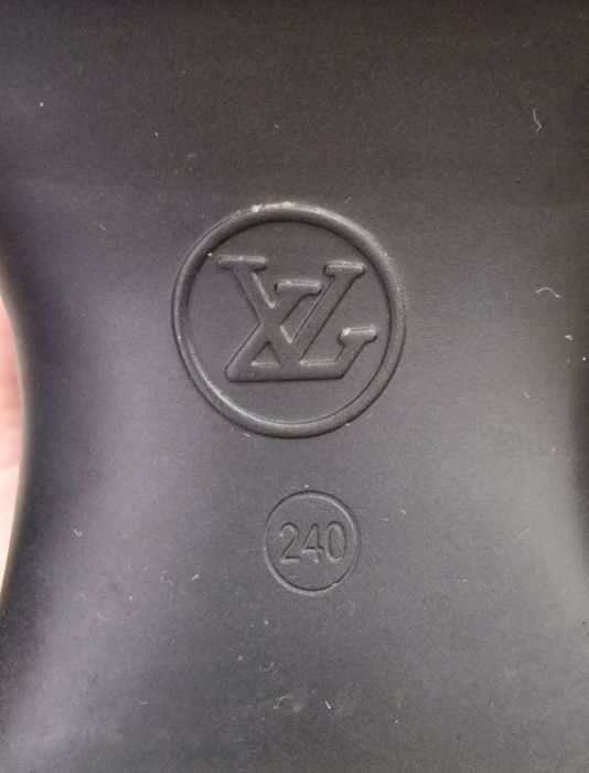 Кросовки женские