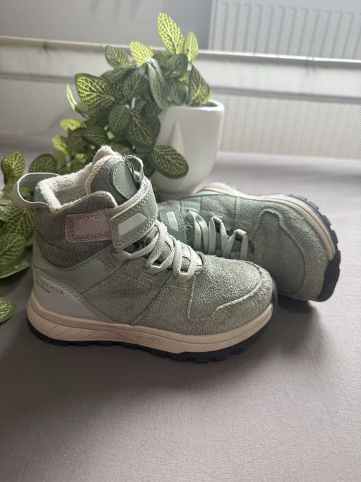 Bocanci  impermeabili, 28