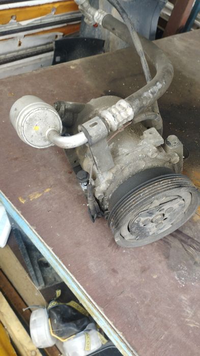 Compresor clima Dacia Logan 1.4 1.6 benzina