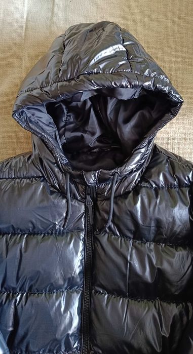 Зимно непромокаемо яке с качулка размер L. Ново.