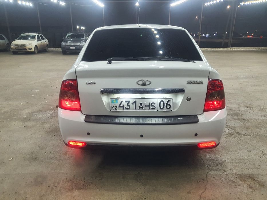 Приора хэтчбек 2012