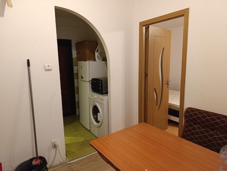Garsonieră de Vânzare