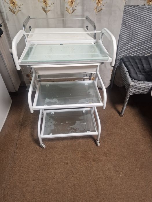 Стол инструментальный помошник