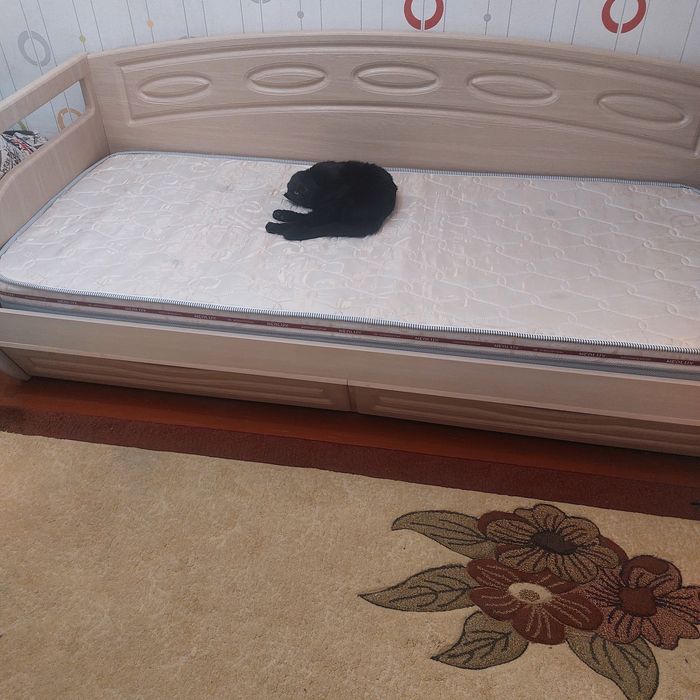 Кровать 83см на 2м