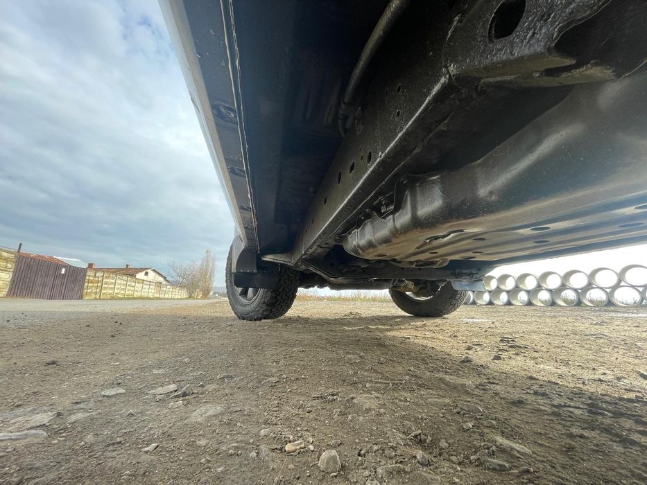 Vând Toyota Land Cruiser