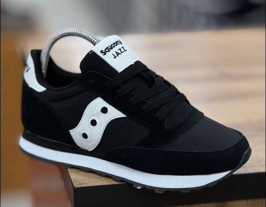 Продам кроссовки Saucony