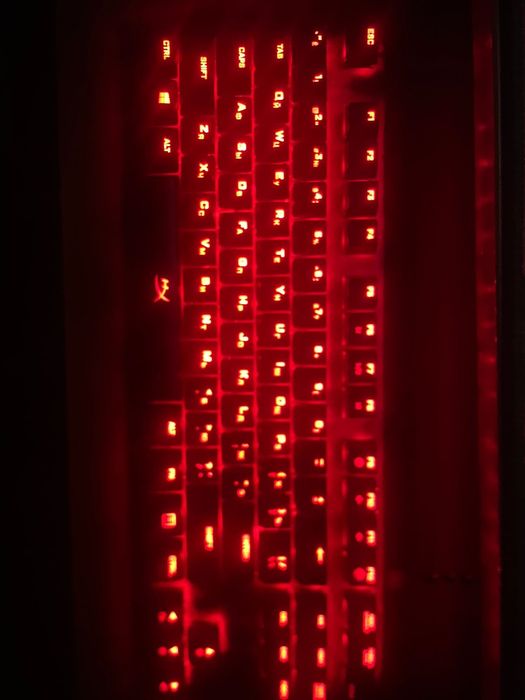 Продам компьютер почти новый.