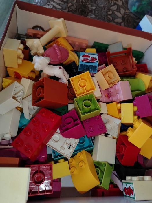 Продам детский конструктор