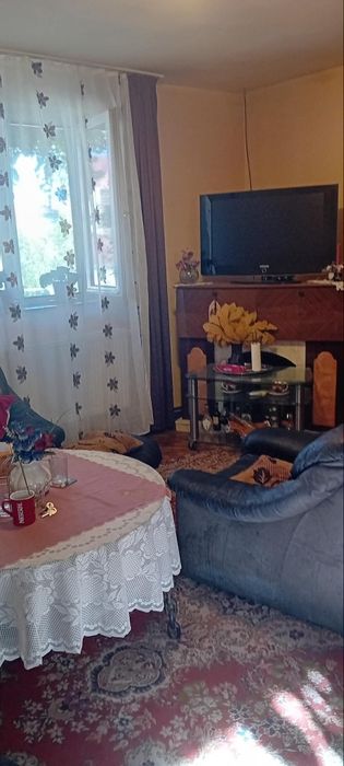 Vand casa Aradul nou