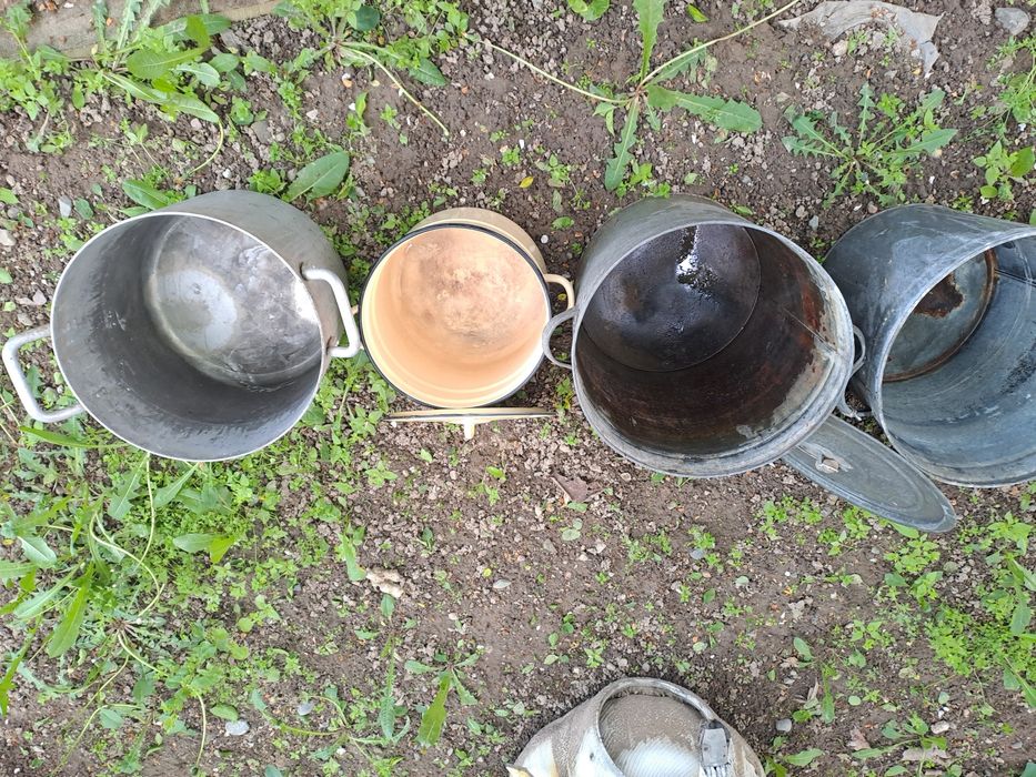 Кастрюли и  баки