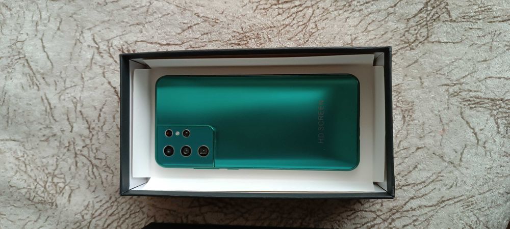 Смартфон неразличим от нов