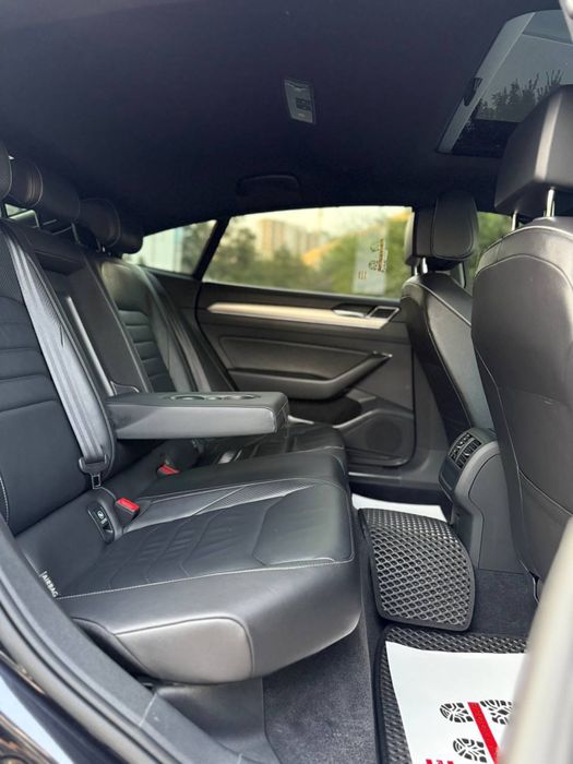 Volkswagen Arteon R