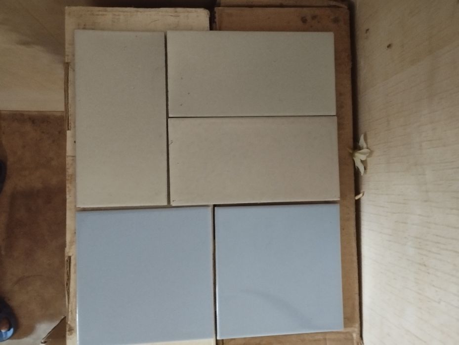 Фаянсови и теракотени плочи