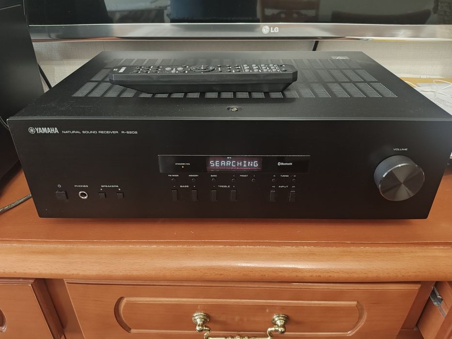 Стереоресивер Yamaha R-S202