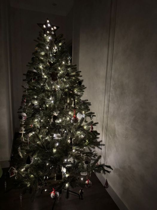 Елка 210 см темнозеленый цвет