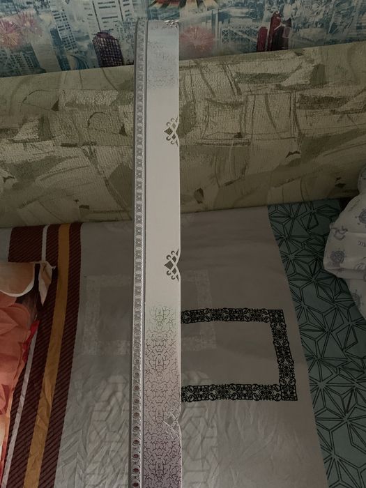Продам две гардины