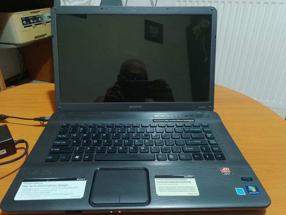 Laptop Sony vând sau schimb cu tableta functionala
