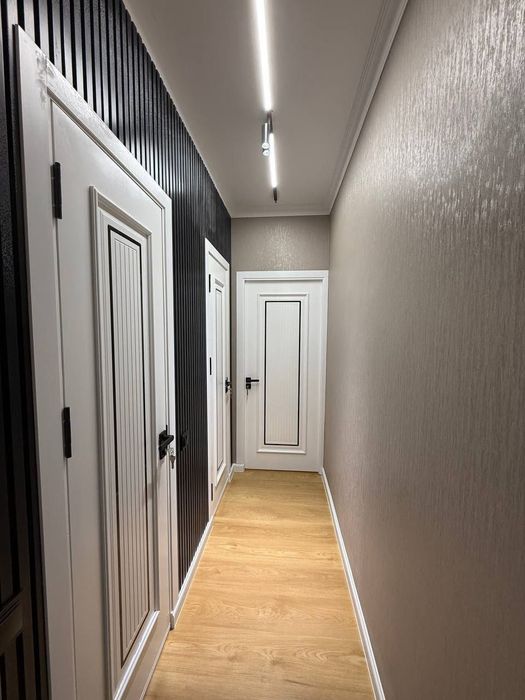 ПРОДАЁТСЯ 2/2/5- Евроремонт новый, Ялангач. Экобазар 74990!