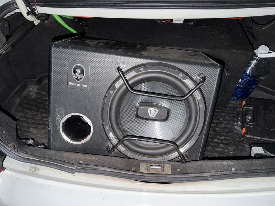 Продам саббуфер  5 элемент