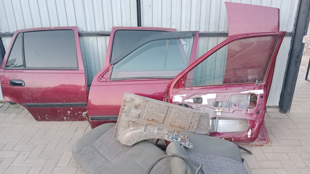 Двери от Daewoo Nexia