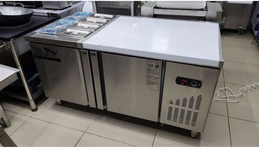 Холодильник стол и холодильный шкаф  Алматы