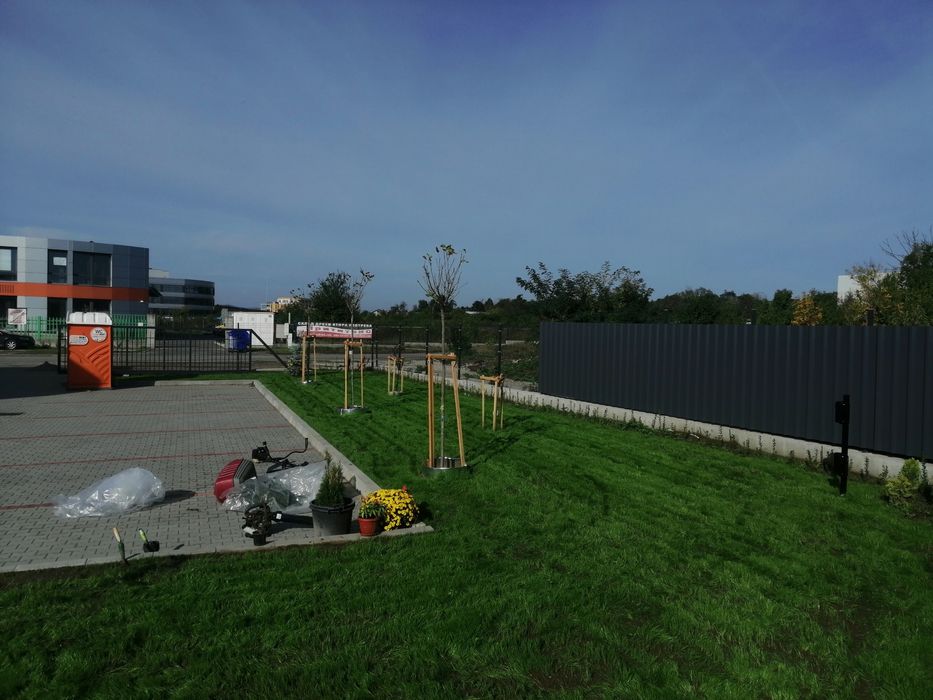 *Топ Градинар! Поддръжка на Зелени Площи! Озеленяване! *