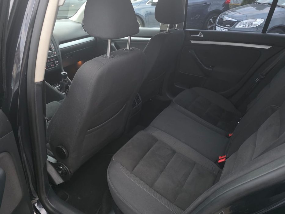 Volkswagen Golf 2011 1.6tdi Euro5  Navi Senzori Încălzire Jante Olanda