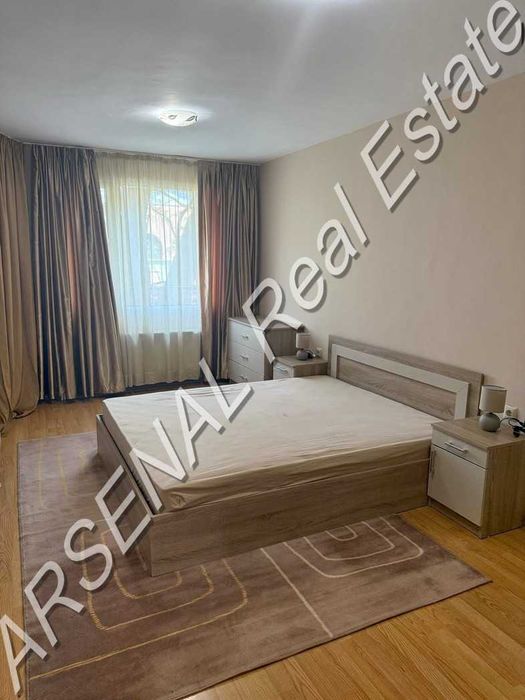 Дава се под наем Тристаен апартамент в София, Хиподрума - 110 кв.м за 825 € - Снимка #4